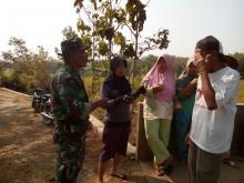 Warga Rasakan Apel Ala Tentara Sebelum Bekerja